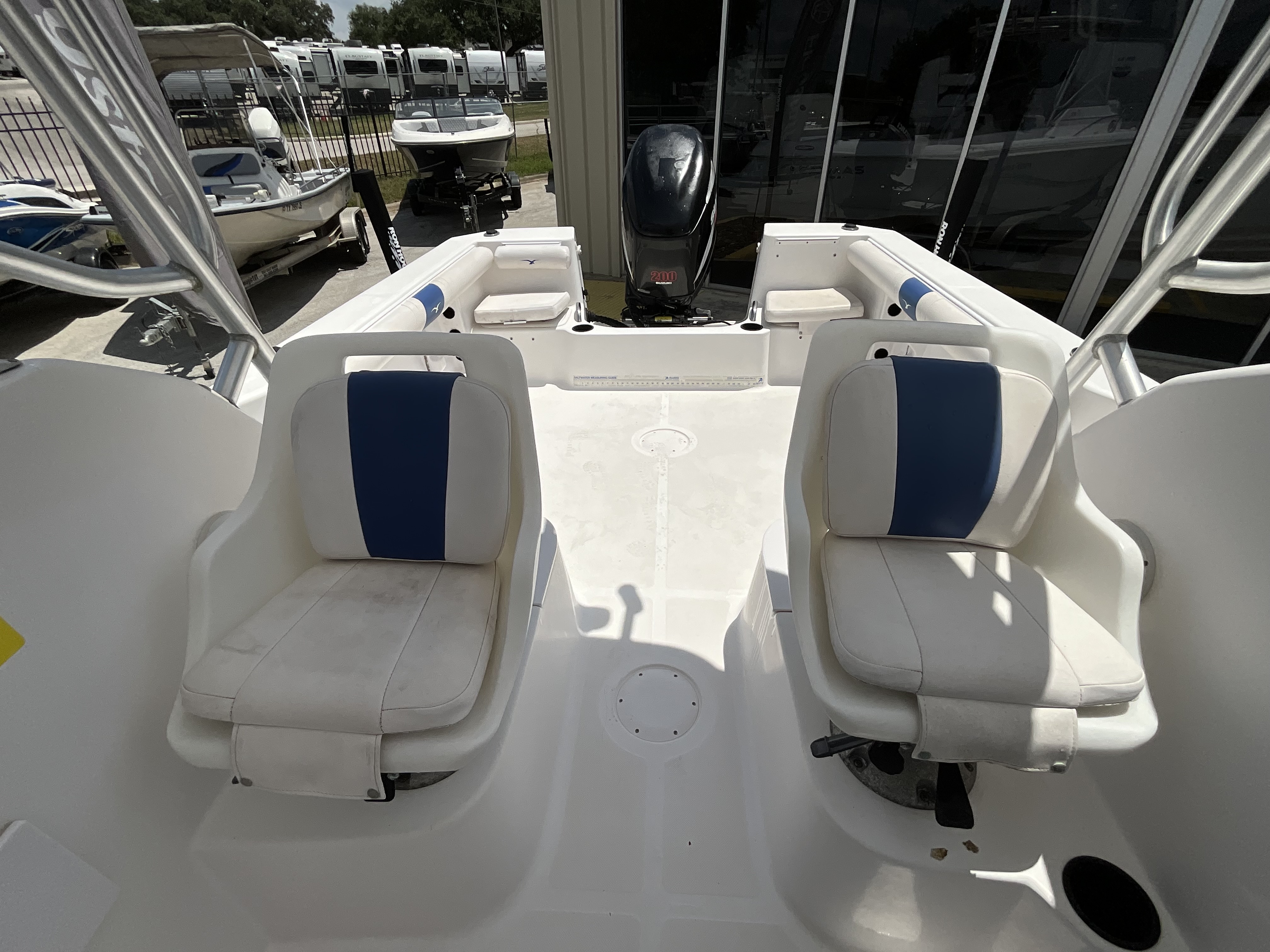 2006 PROLINE BOATS 2006 23 WALKAROUND - Image 10