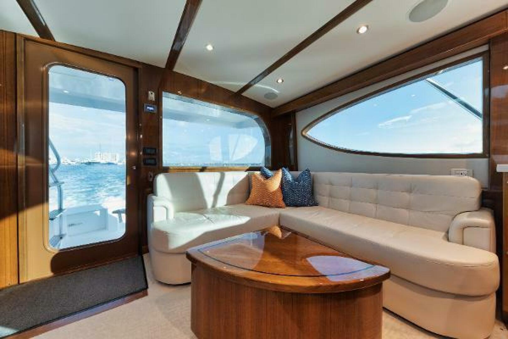 2018 Hatteras Hatteras GT54 Base - Image 7