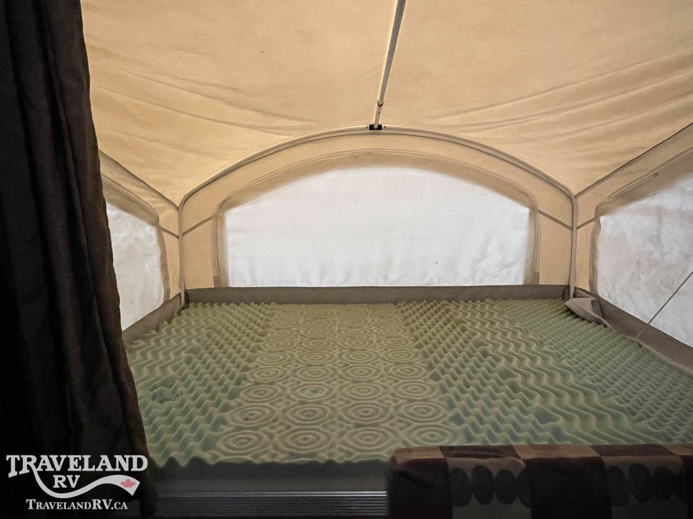 2013 Coachmen Viking Epic 2108 ST - Image 16