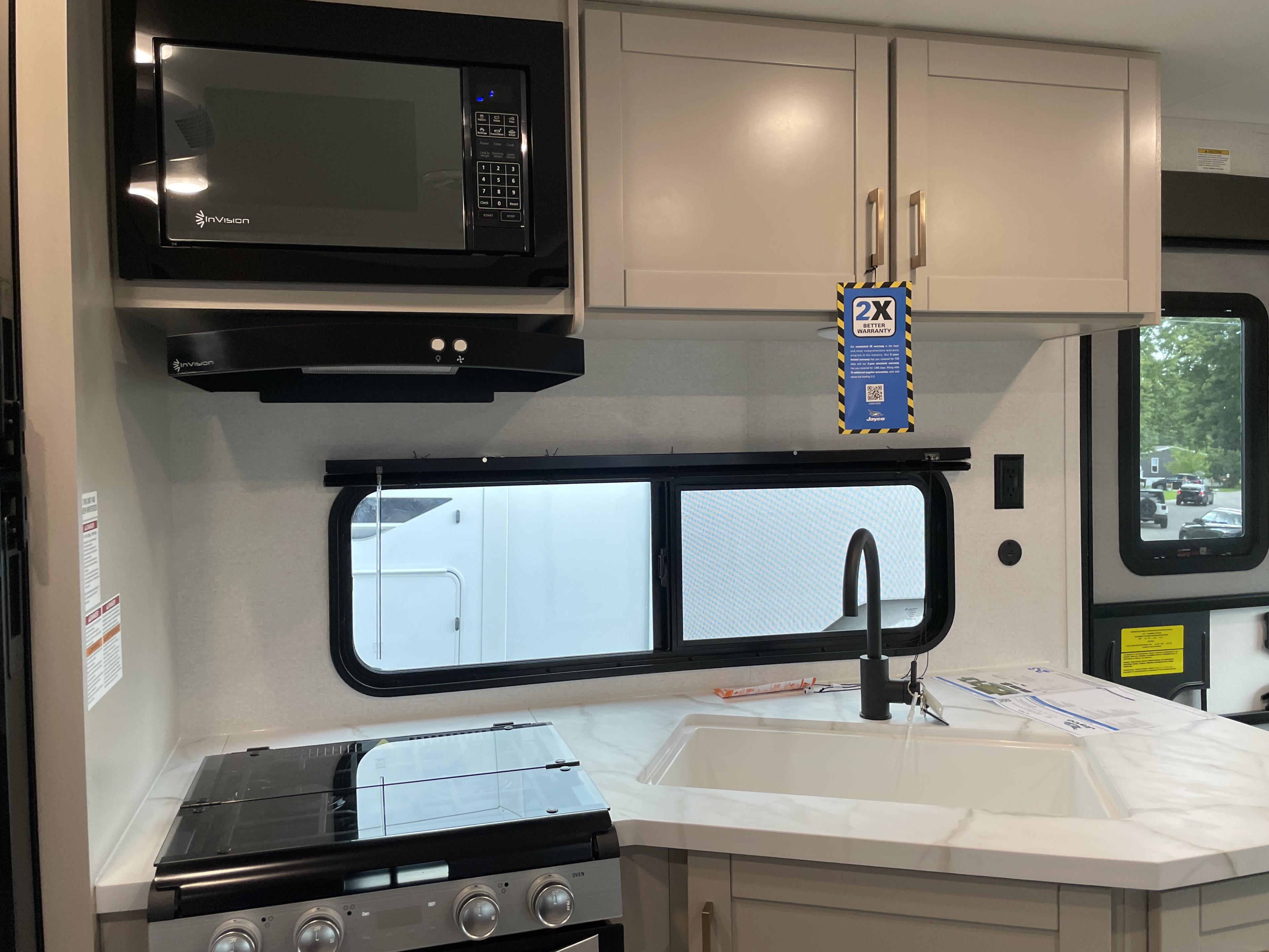 2027 Jayco Jay Flight SLX 262RLS - Image 12