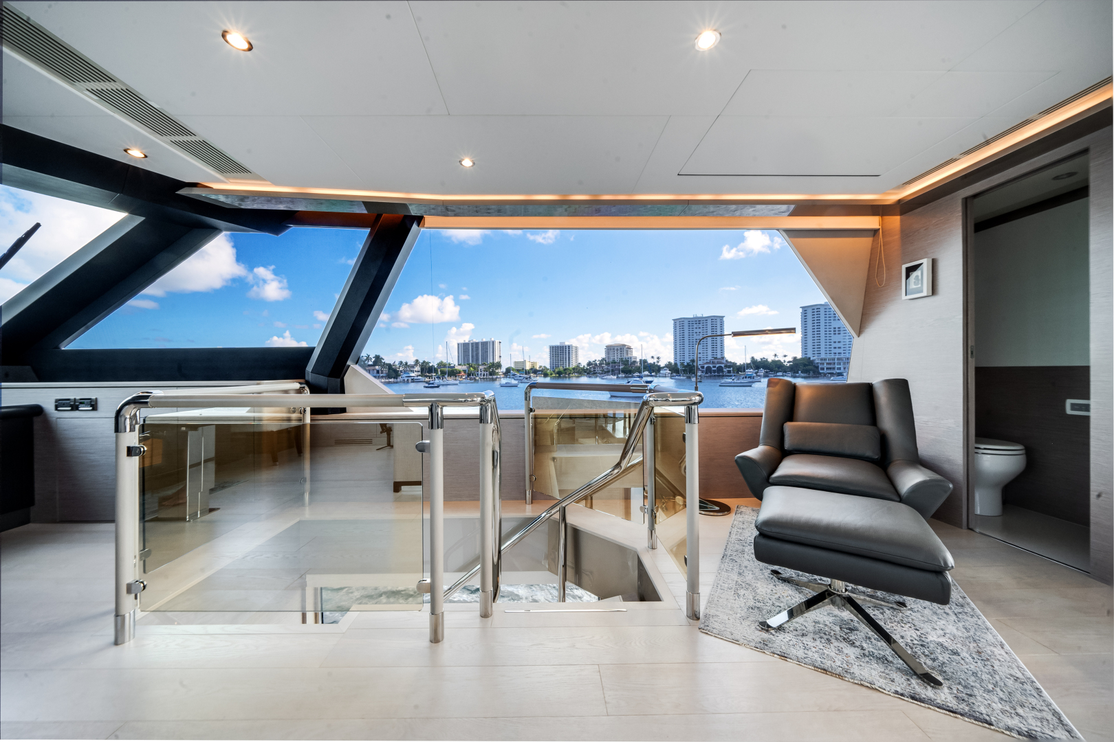 2022 Ocean Alexander 32L - Image 60