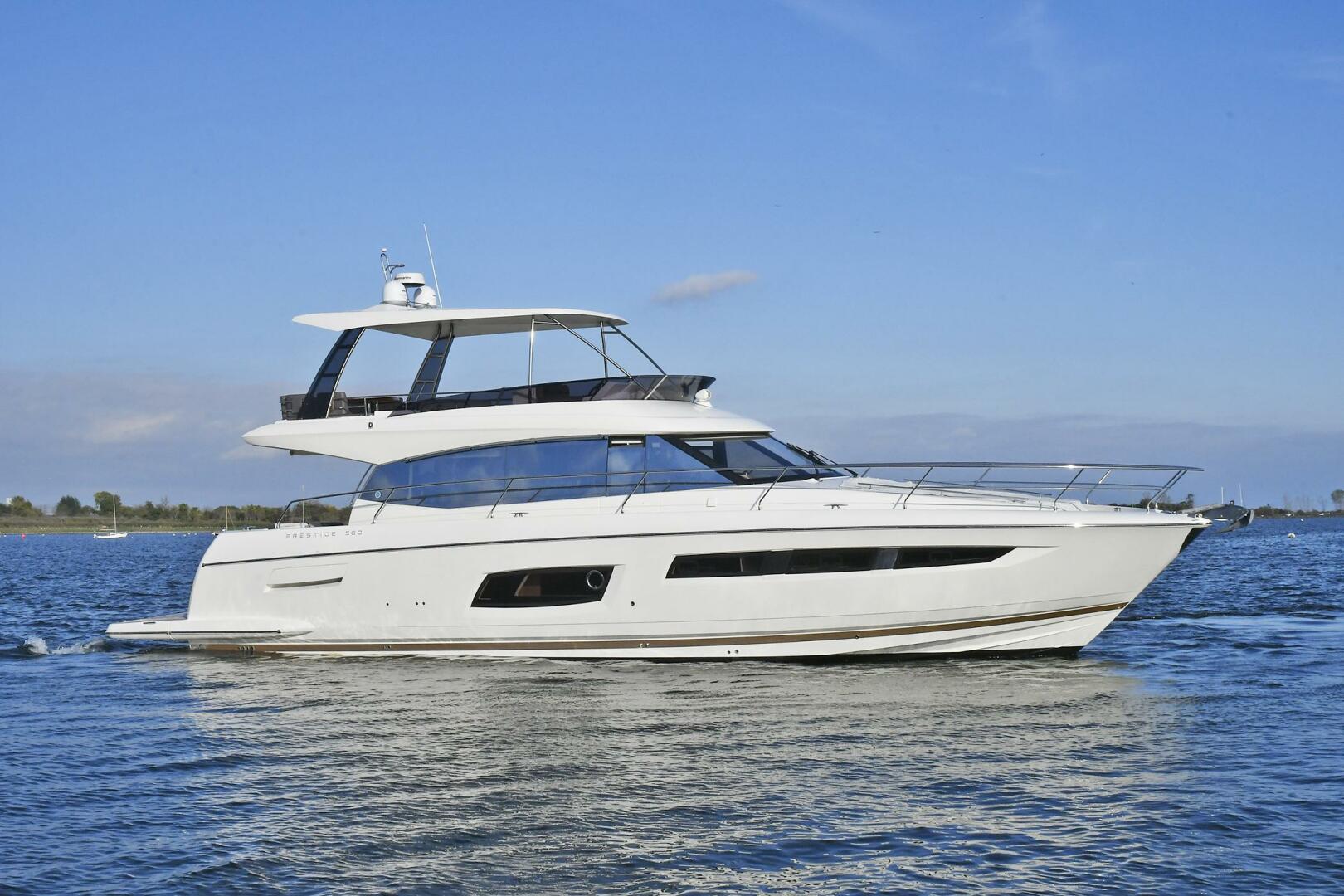 2018 Prestige 560 Fly - Image 1