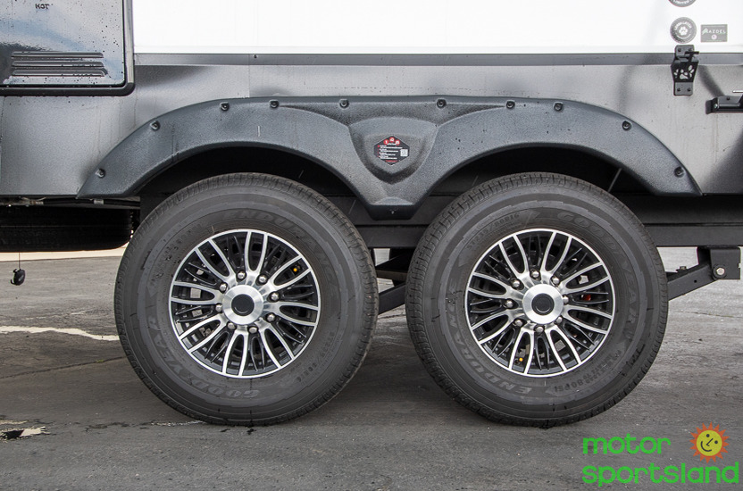 2026 KZ RV Durango Half-Ton D286BHD - Image 18