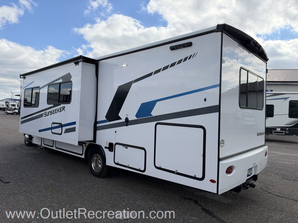 2025 Forest River Sunseeker 3010DS - Image 5
