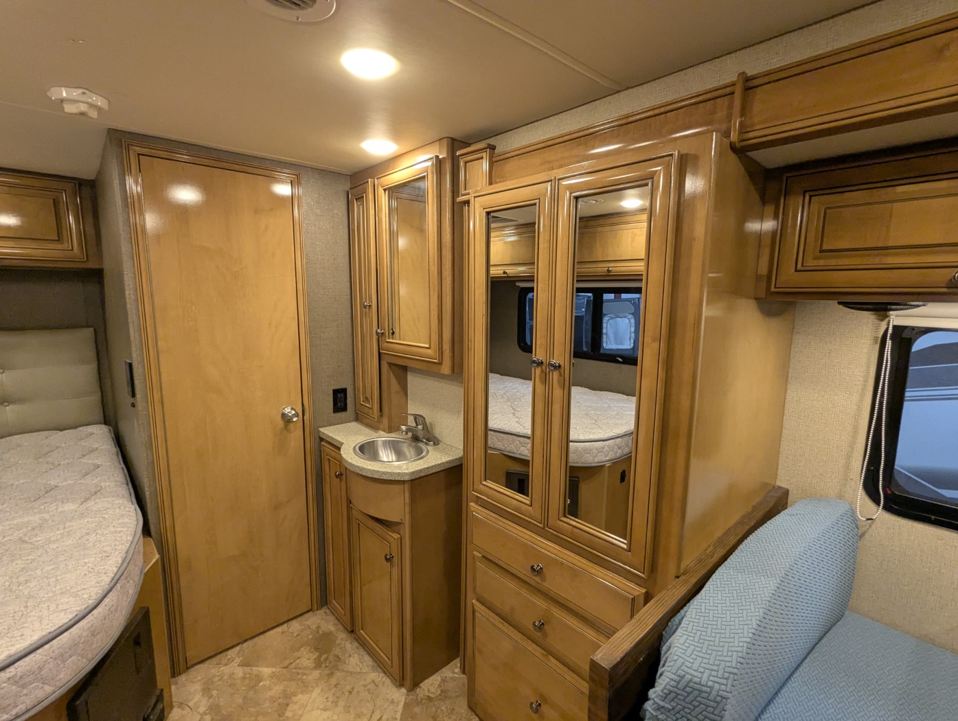 2018 Thor Motor Coach Citation Sprinter 24SJ - Image 19