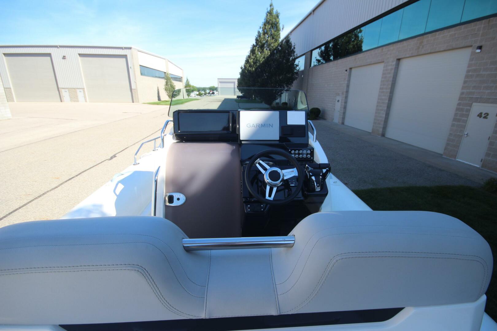 2024 Zodiac Medline 9 NEO - Image 35