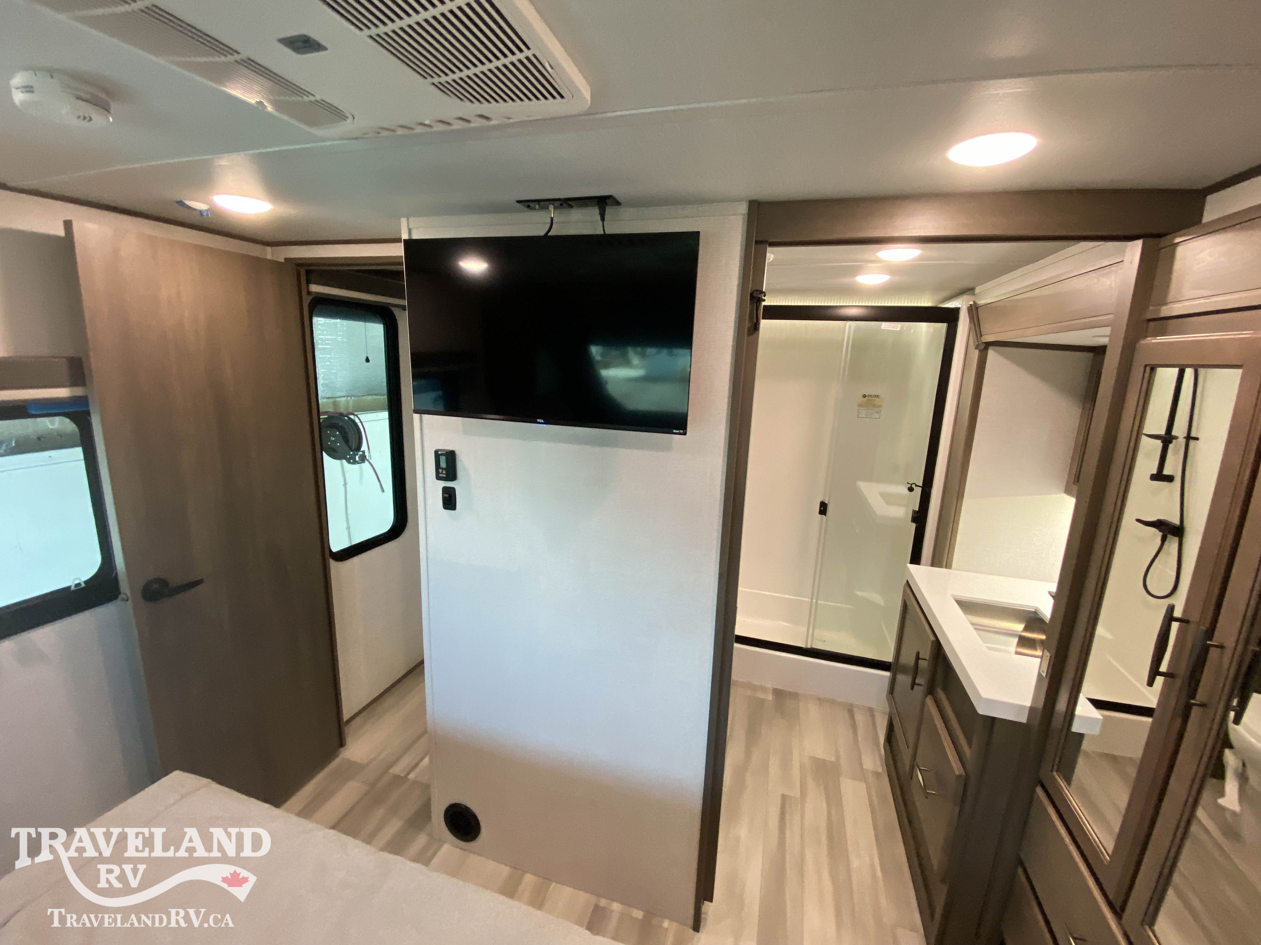2023 Grand Design SOLITUDE 2930RL - Image 20