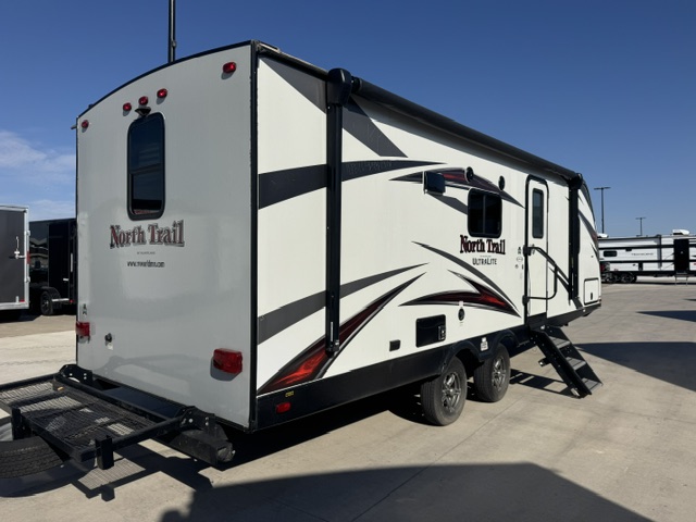 2018 HEARTLAND RV NORTH TRAIL 22FBS - Image 3