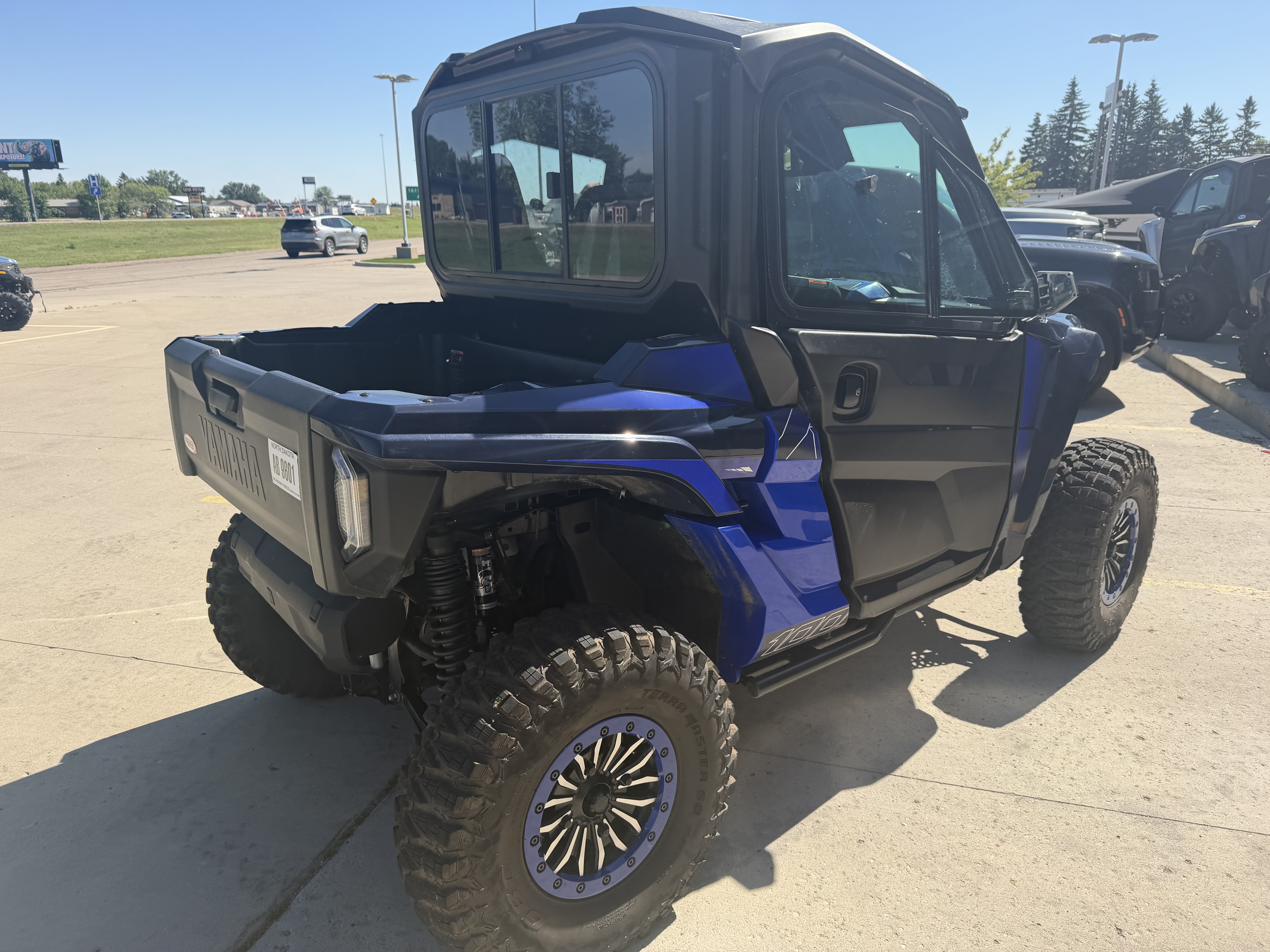 2022 Yamaha Wolverine RMAX2 1000 Sport - Image 11