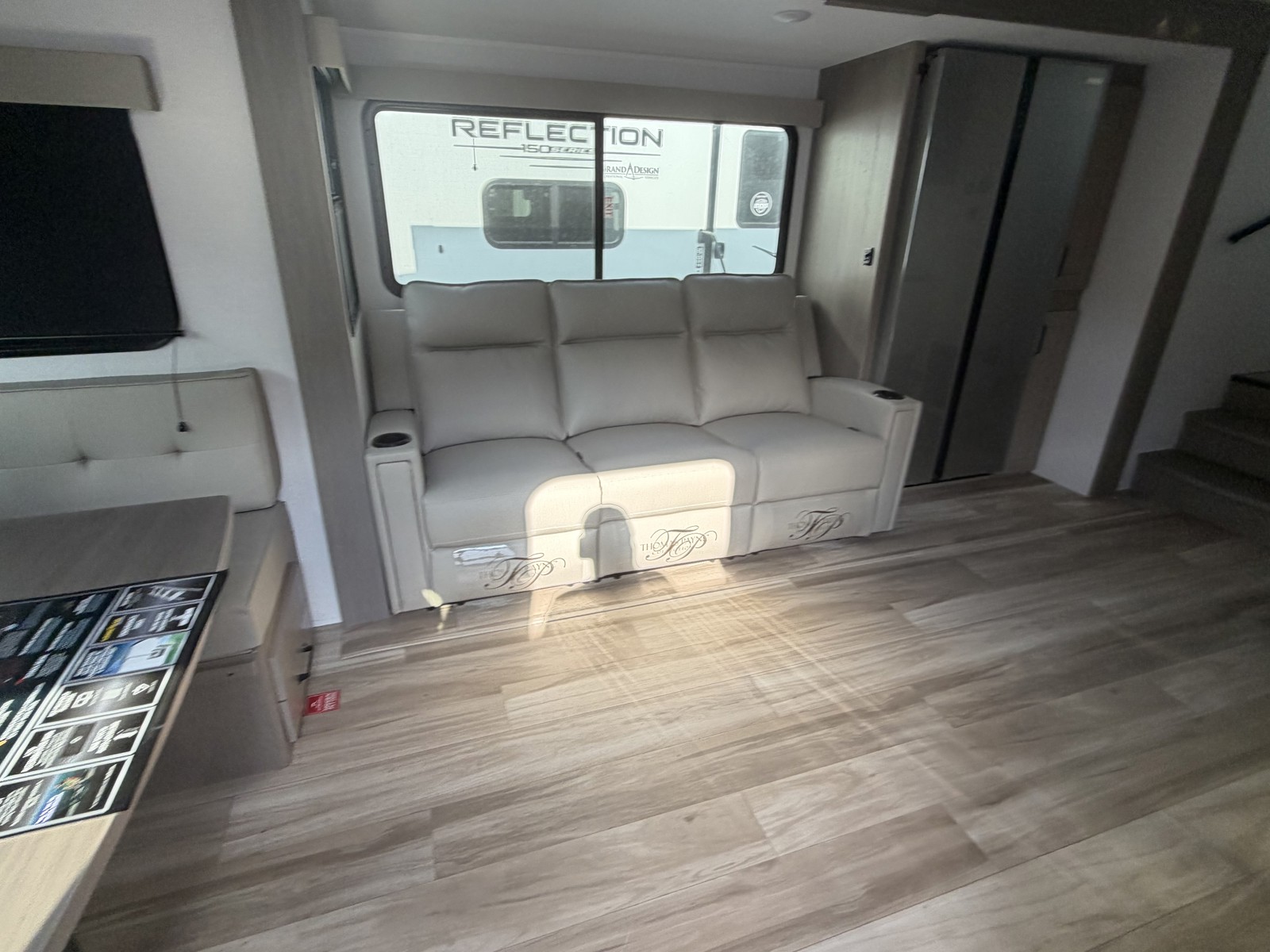 2026 GRAND DESIGN 260RD - Image 17