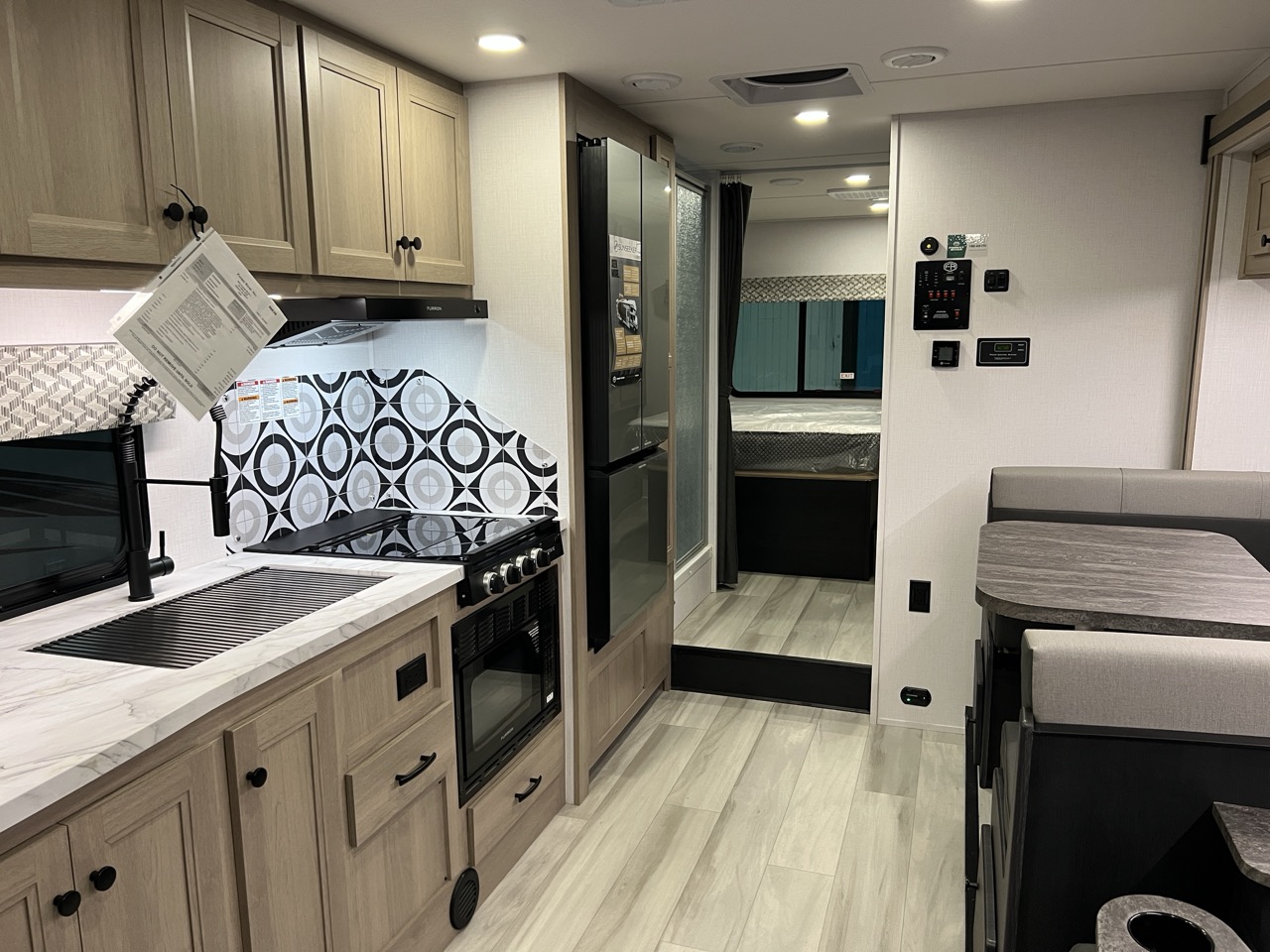 2026 Forest River Sunseeker 3010DSF - Image 11