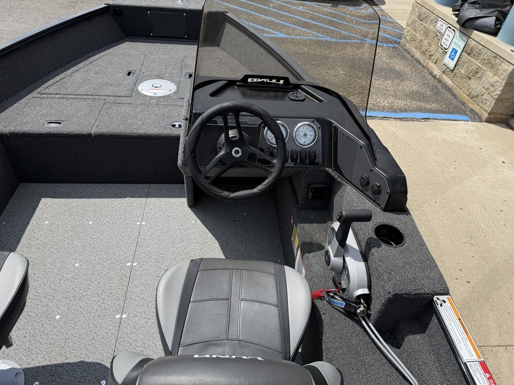 2026 Lund 1650 Angler SS - Image 11