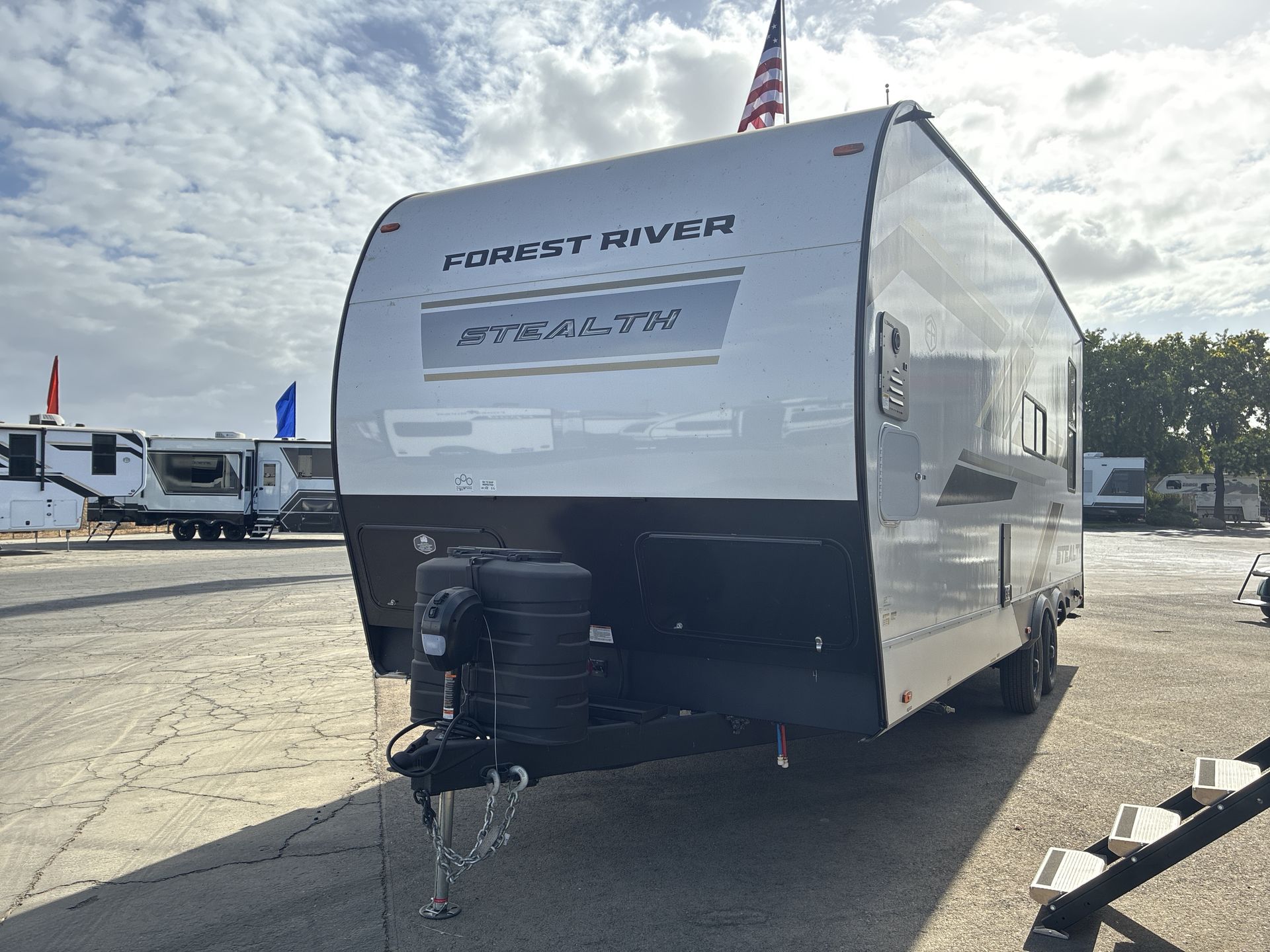 2027 Forest River Stealth 2215 - Image 14