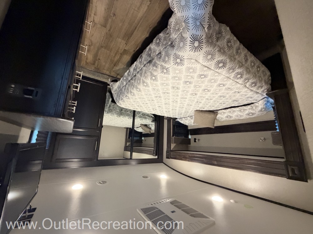 2020 JAYCO EAGLE 321RSTS - Image 17