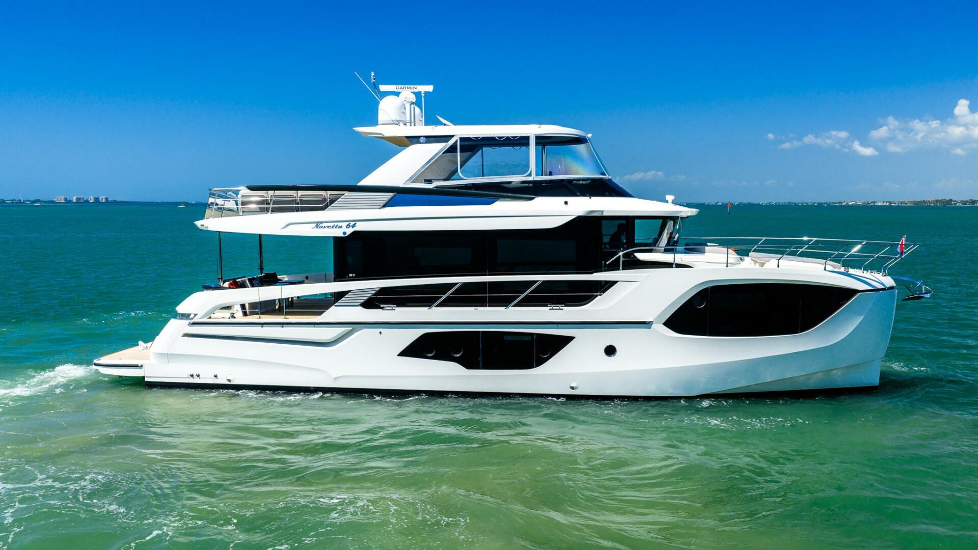2022 Absolute Navetta 64 - Image 6