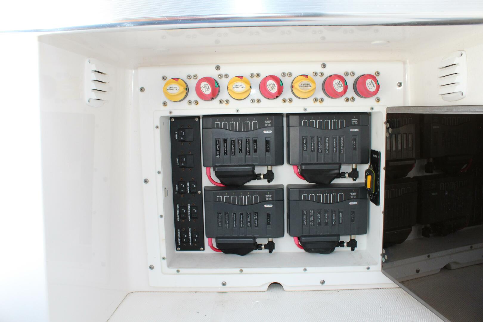 2016 Edgewater 370 - Image 9
