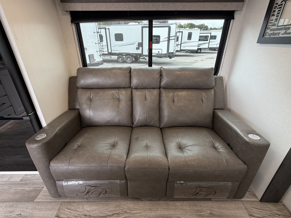 2026 VENTURE RV SIENNA 231VRK - Image 28