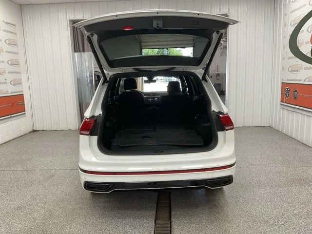 2022 Volkswagen Tiguan Utility 4D SE R-Line Black 2WD - Image 23