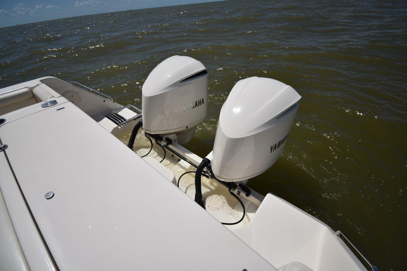 2016 Grady-White 330 Express - Image 31
