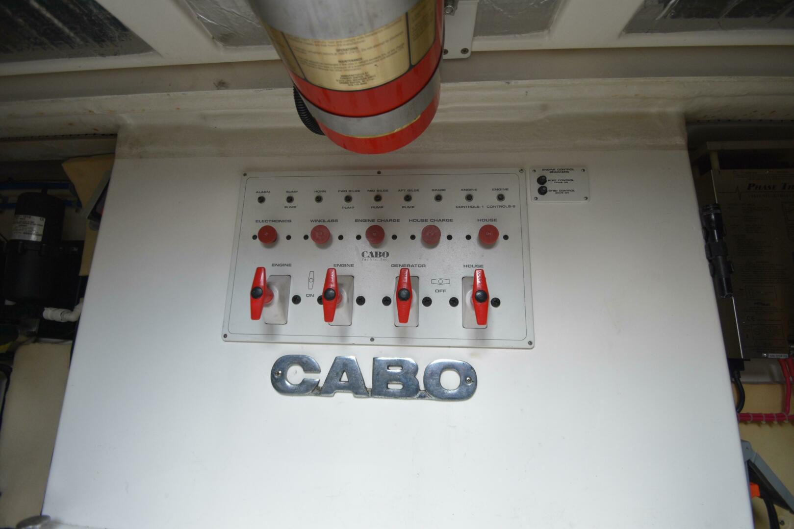 2001 Cabo 35 Express - Image 28