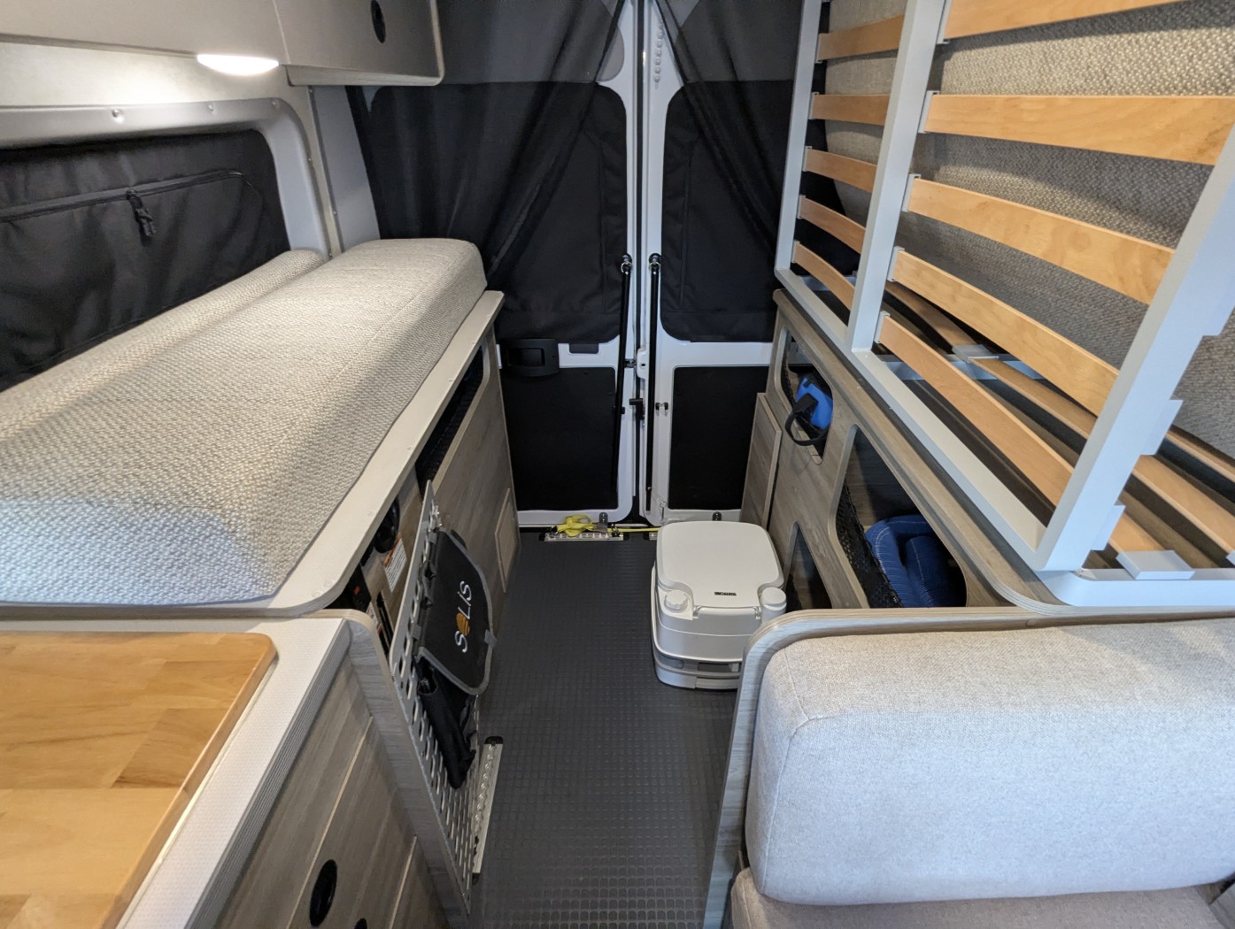 2024 Winnebago Solis Pocket 36A - Image 28