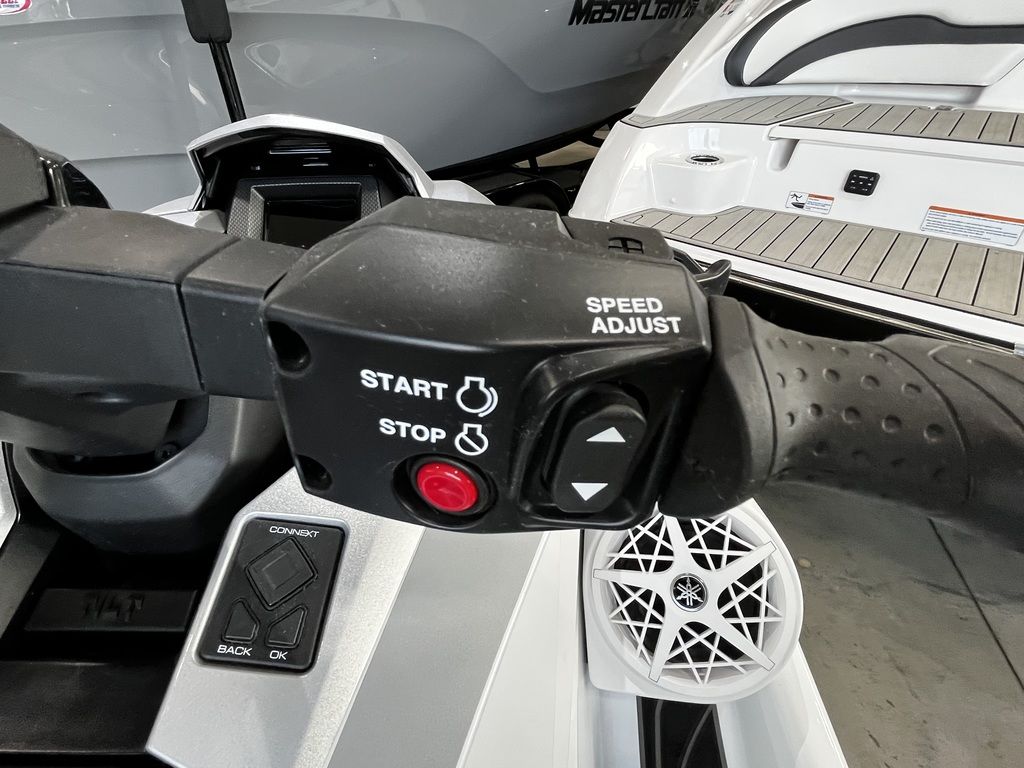 2026 Yamaha WaveRunners GP HO with Audio - Image 8