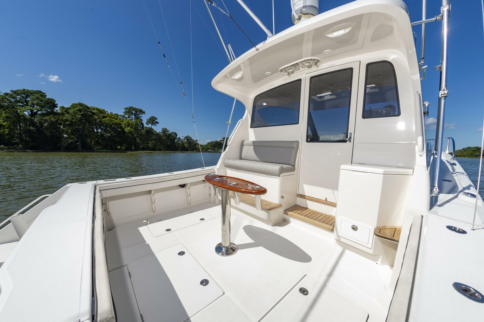 2014 Jupiter 41 Sport Bridge - Image 8
