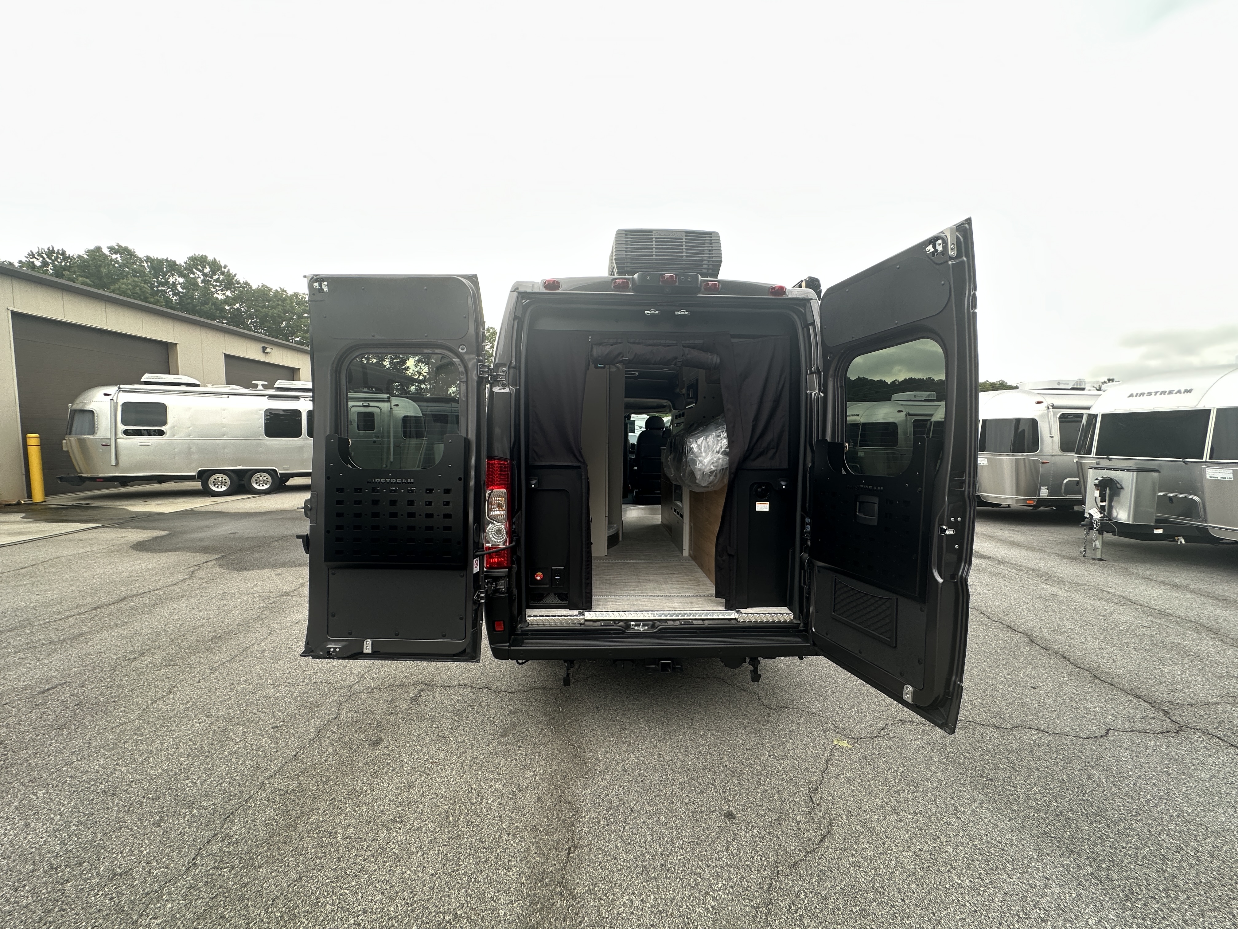 2027 Airstream Rangeline 21PS - Image 6