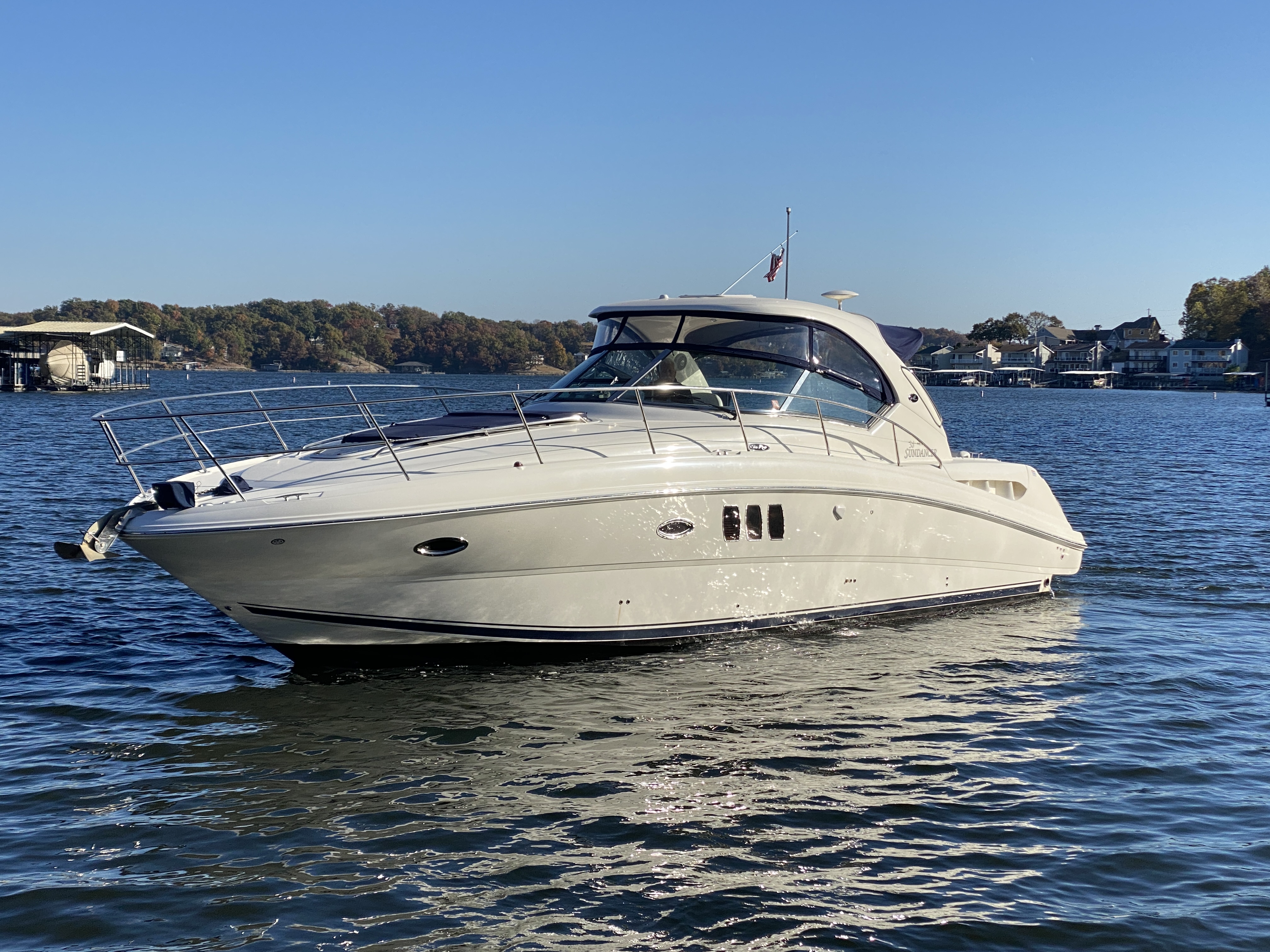 2006 Sea Ray 38 Sundancer - Image 2