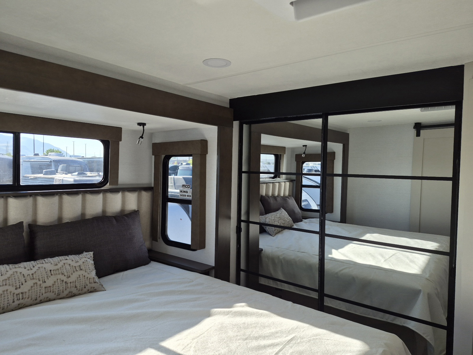 2027 Alliance RV PARADIGM 310RL - Image 14