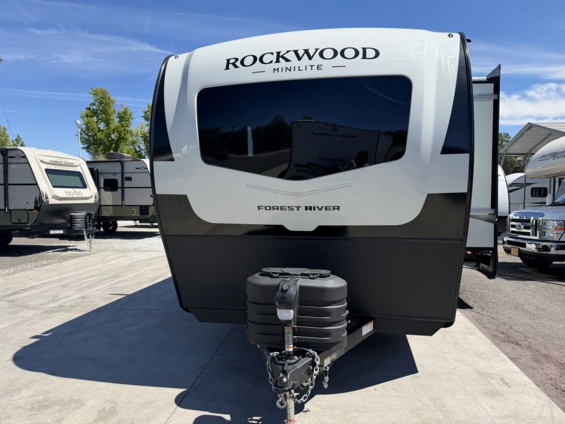 2027 FOREST RIVER ROCKWOOD MINI LITE 2513S - Image 2