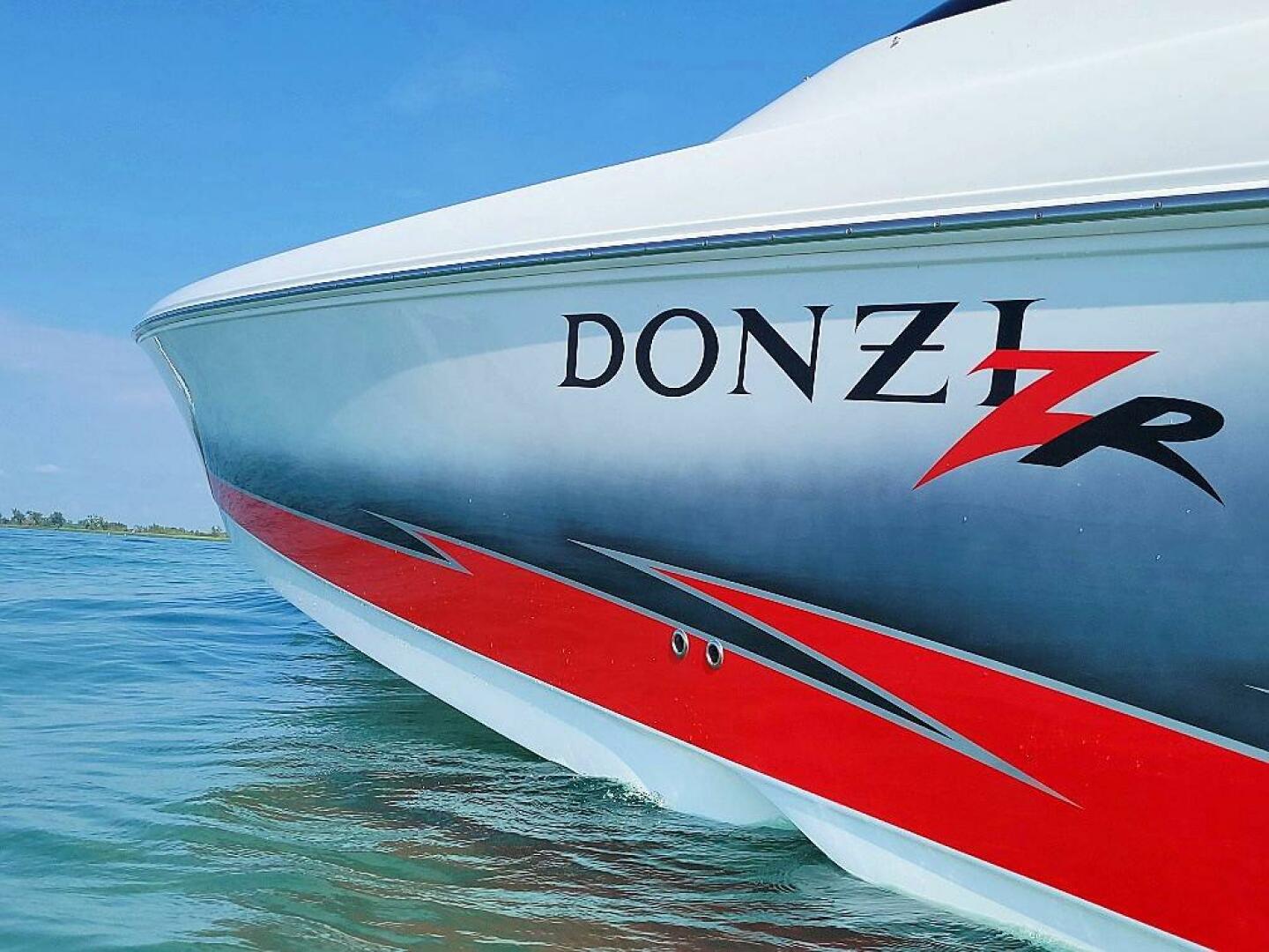 2008 Donzi 35 ZR - Image 10