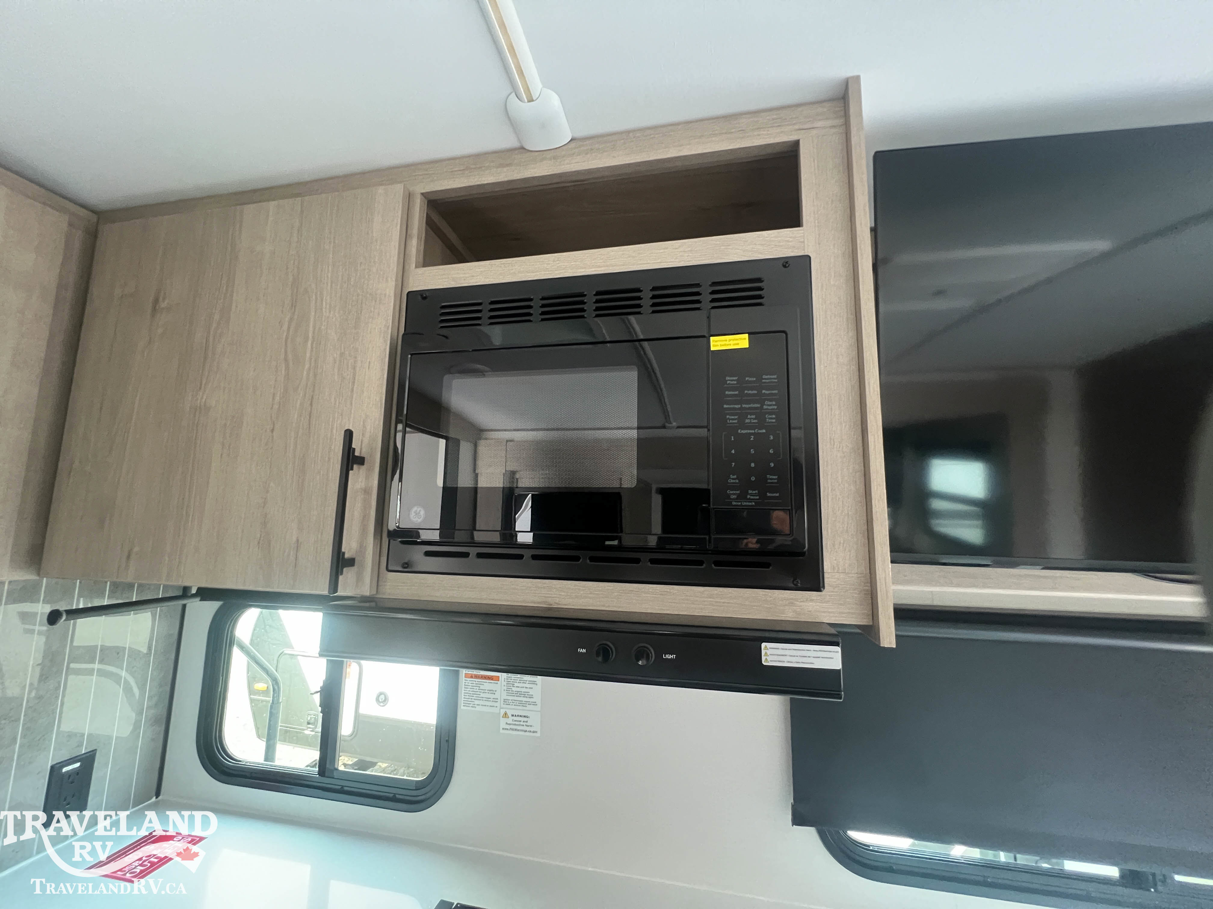 2026 Grand Design Imagine 2300MK - Image 8
