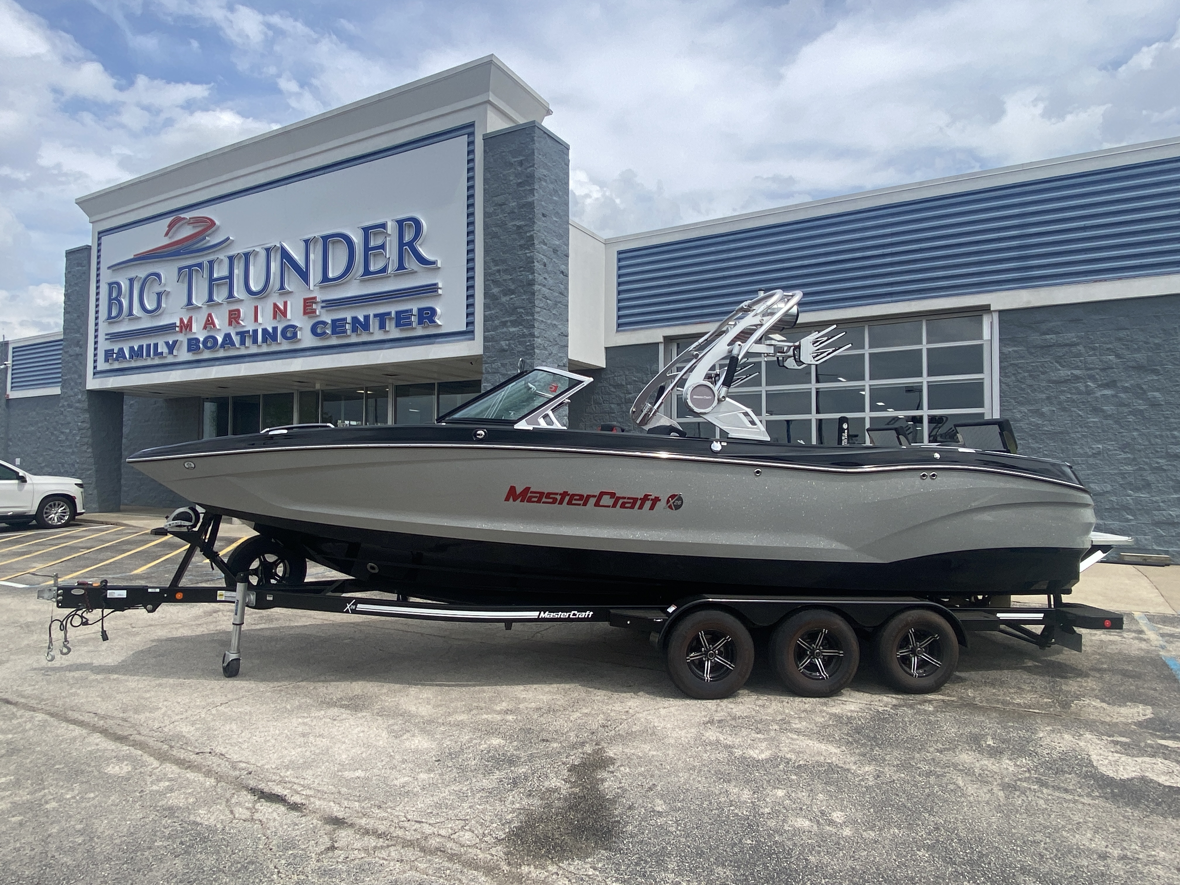 2021 MasterCraft X26 - Image 1