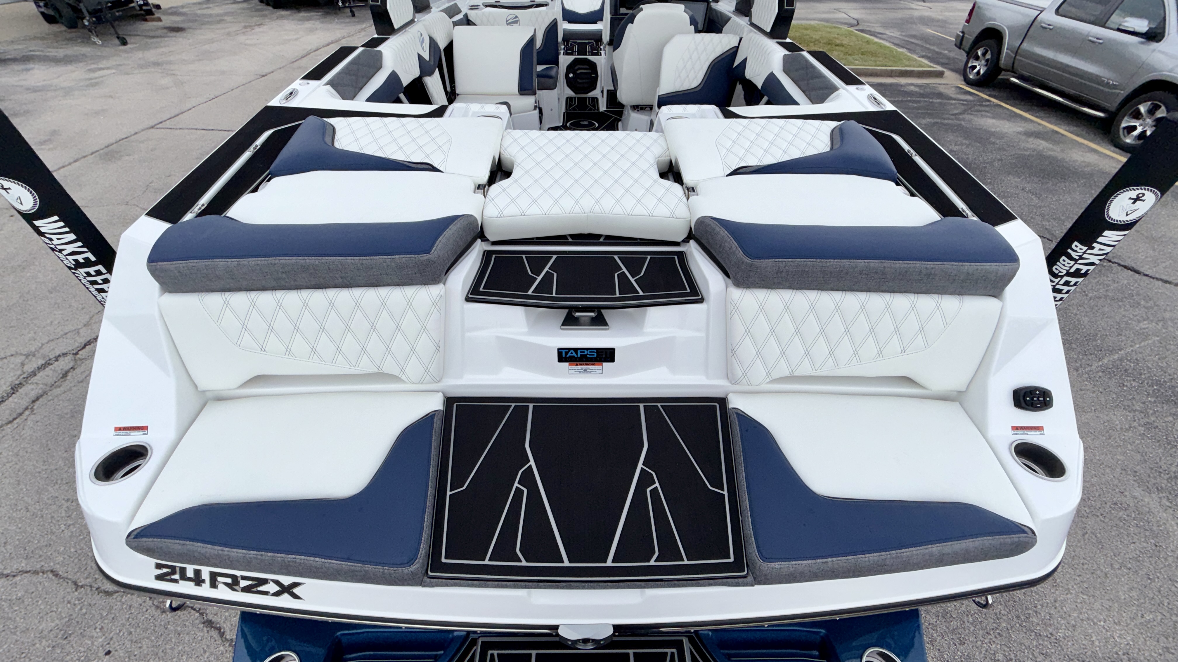 2027 Tigé  24RZX - Image 11