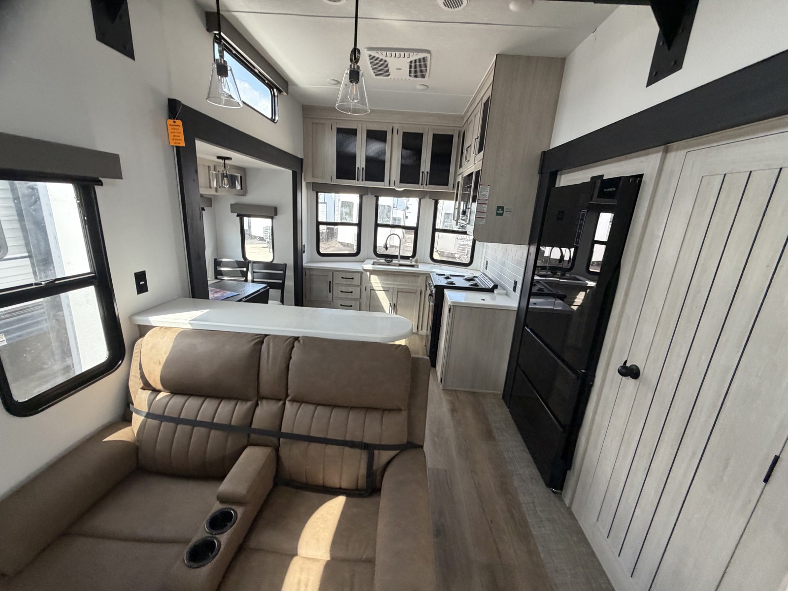 2026 PALOMINO 403LFT - Image 27