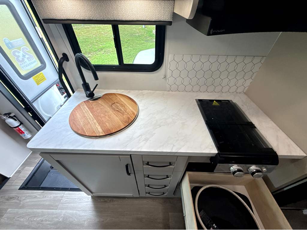 2027 ENTEGRA COACH ODYSSEY SE 22C - Image 19