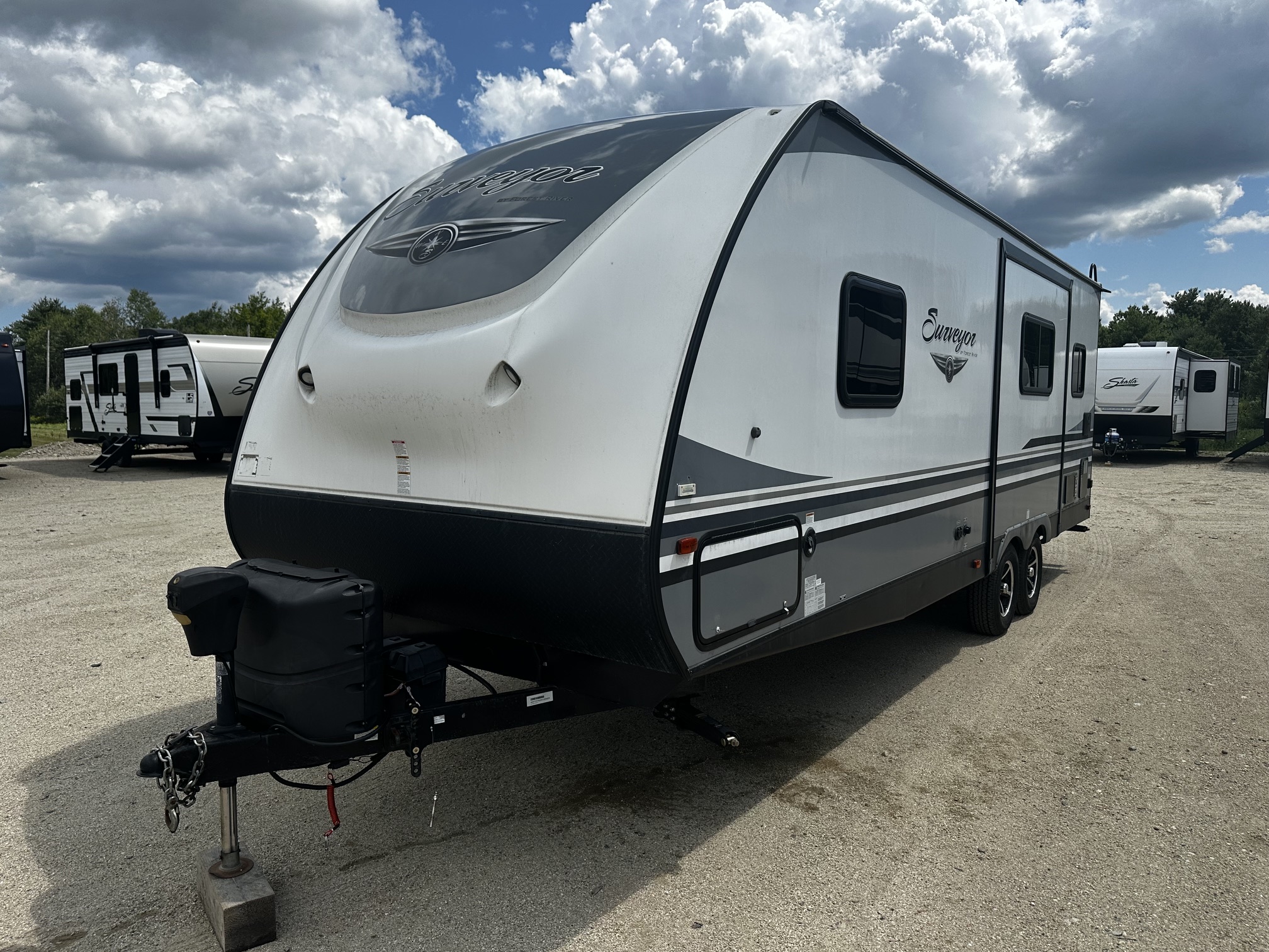 2019 Forest River Surveyor Luxury 251RKS - Image 1