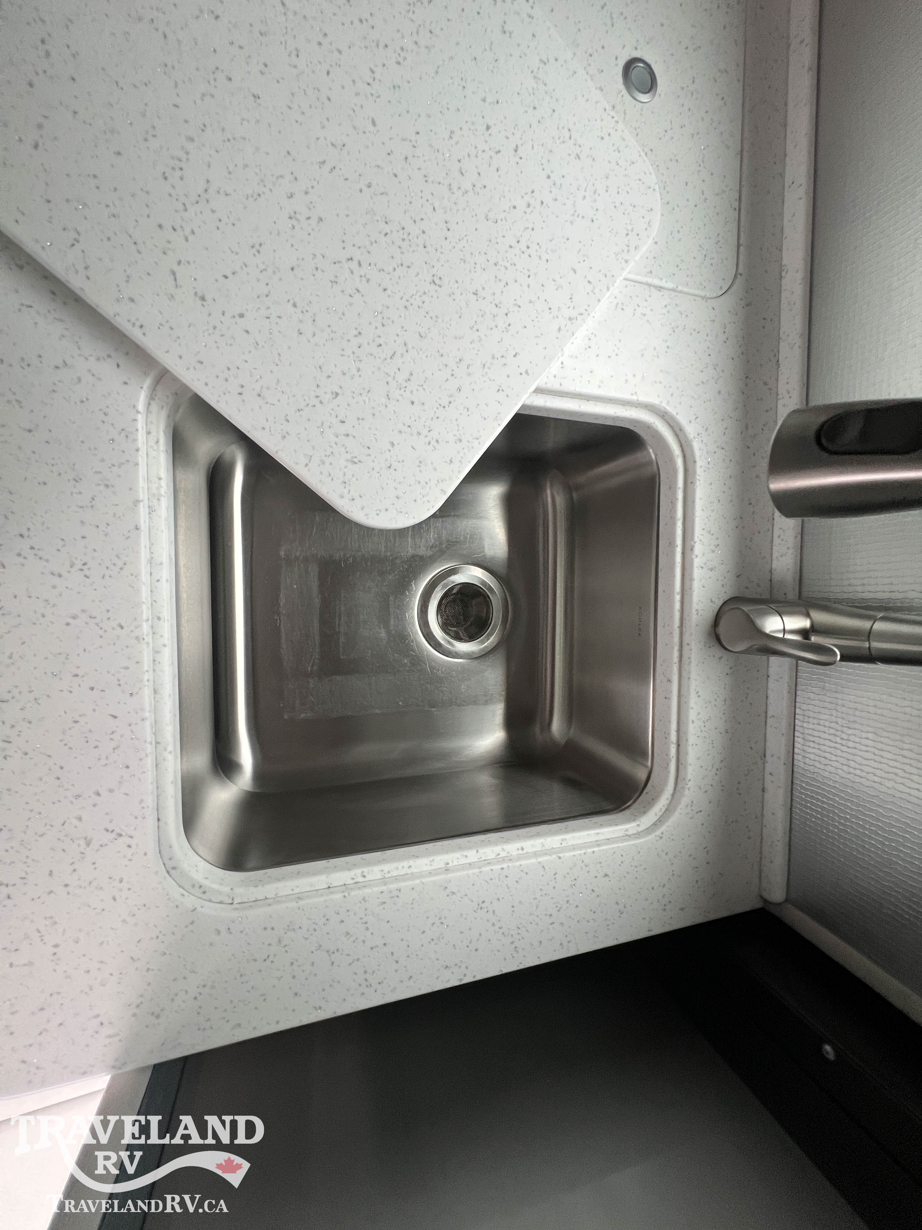 2019 Airstream Atlas Murphy Suite - Image 23