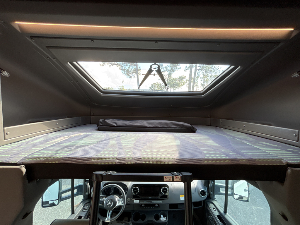 2026 Grand Design Lineage Series M 25TK - Image 22