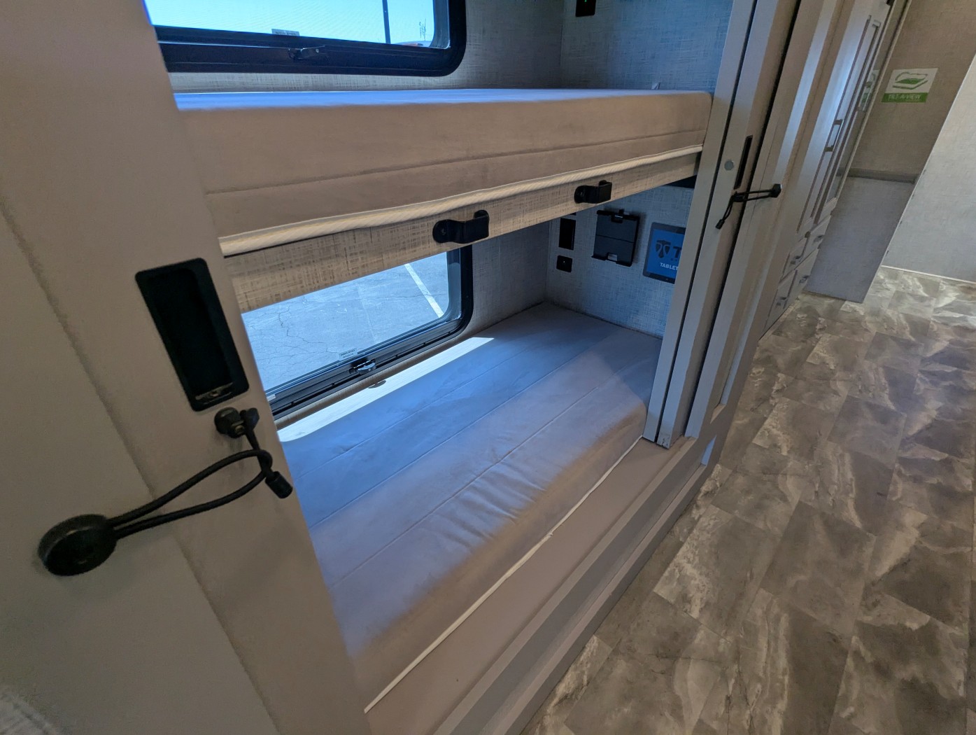 2023 Thor Motor Coach Challenger 37DS - Image 37