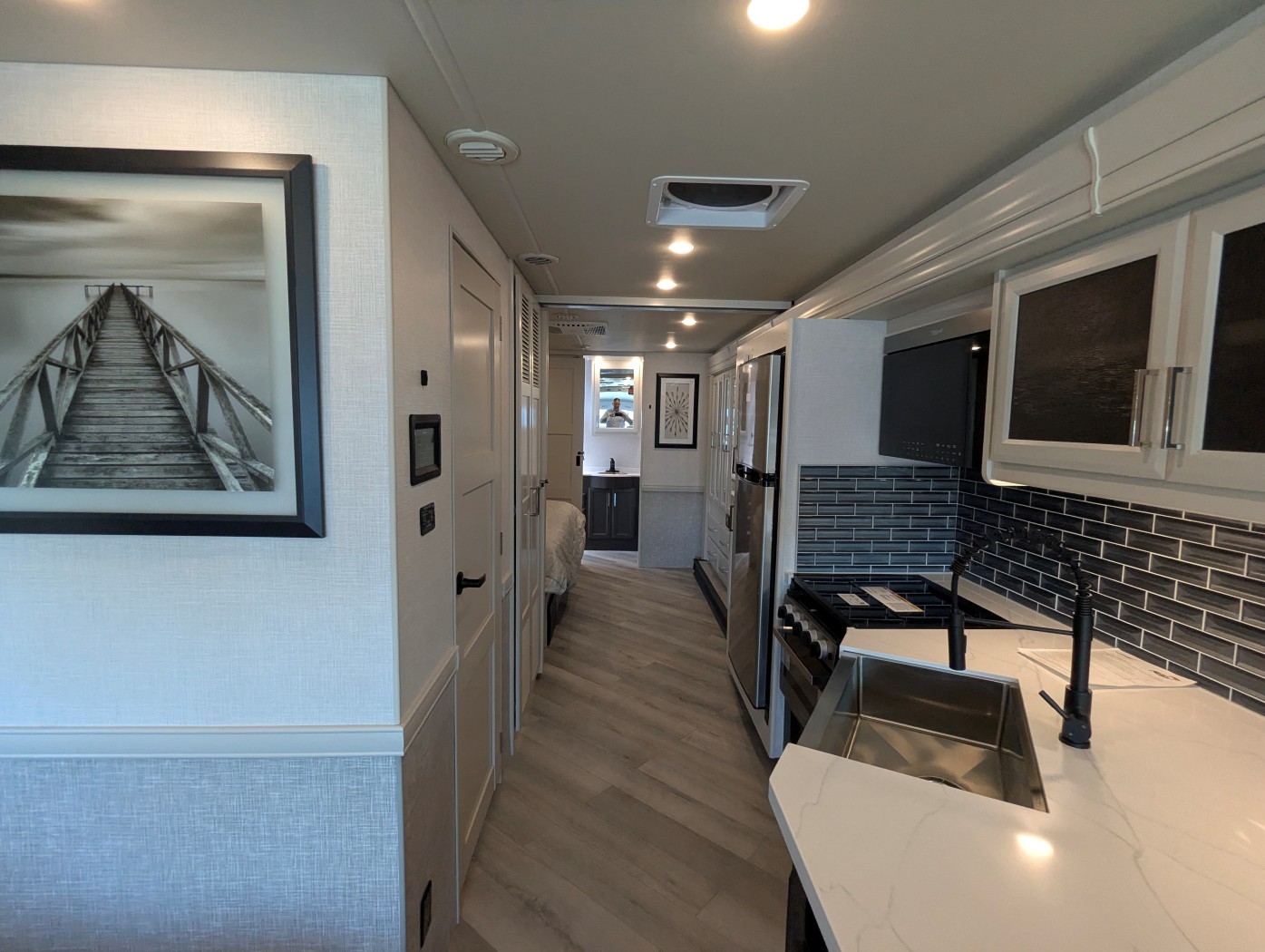 2026 Holiday Rambler Invicta 33HB - Image 15