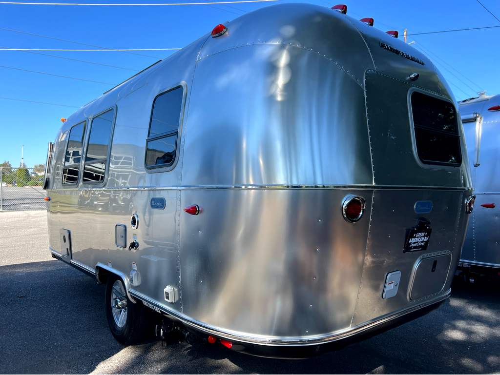 2027 AIRSTREAM BAMBI 20FB - Image 3