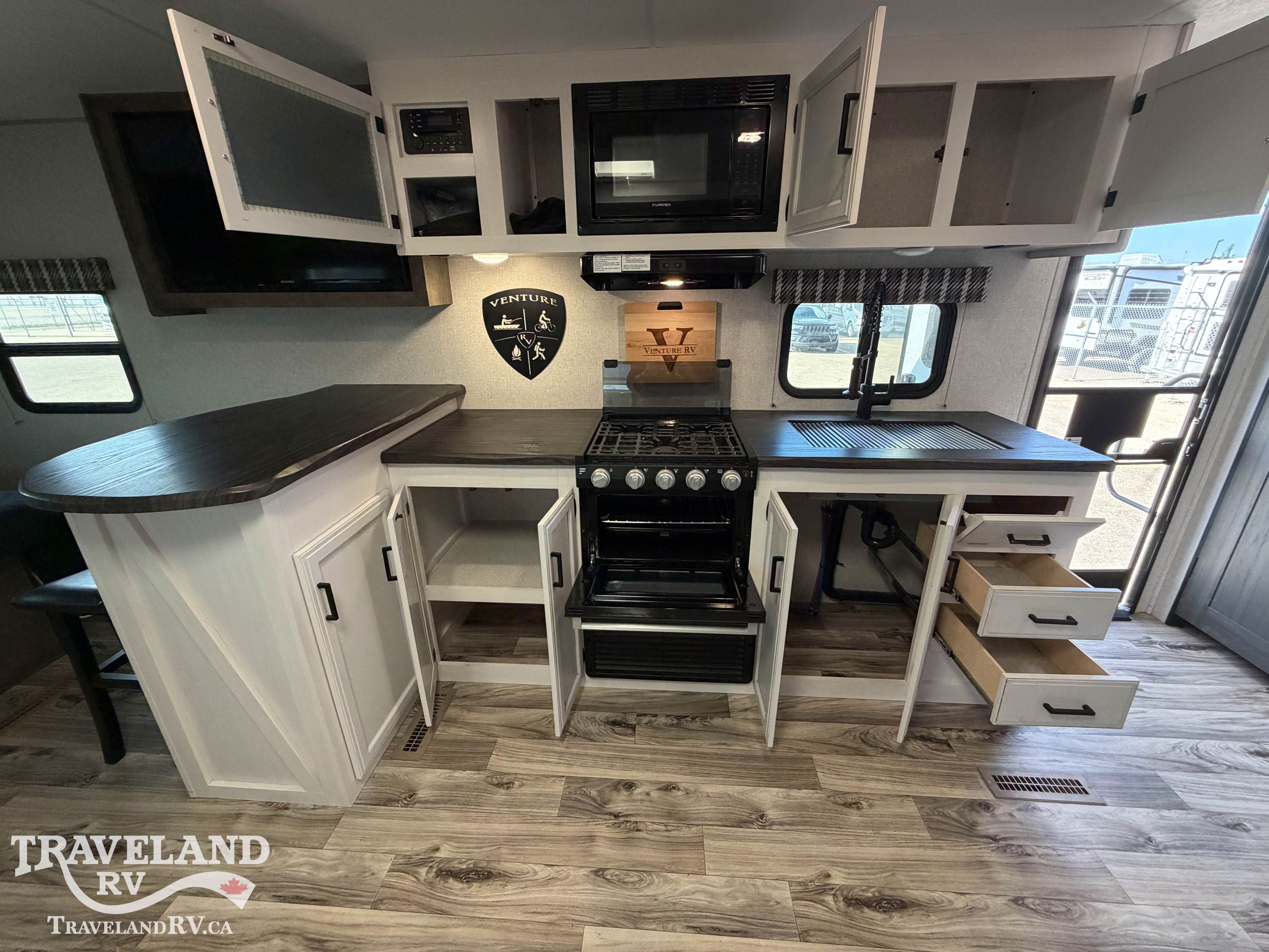 2022 Venture RV Stratus SR231VRB - Image 10