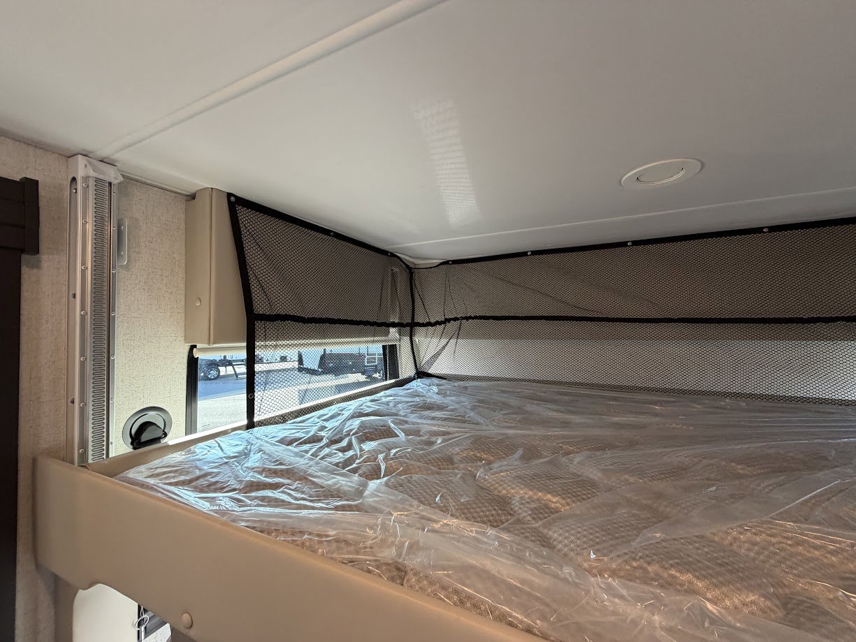 2026 THOR MOTOR COACH PALAZZO 33.6 - Image 12