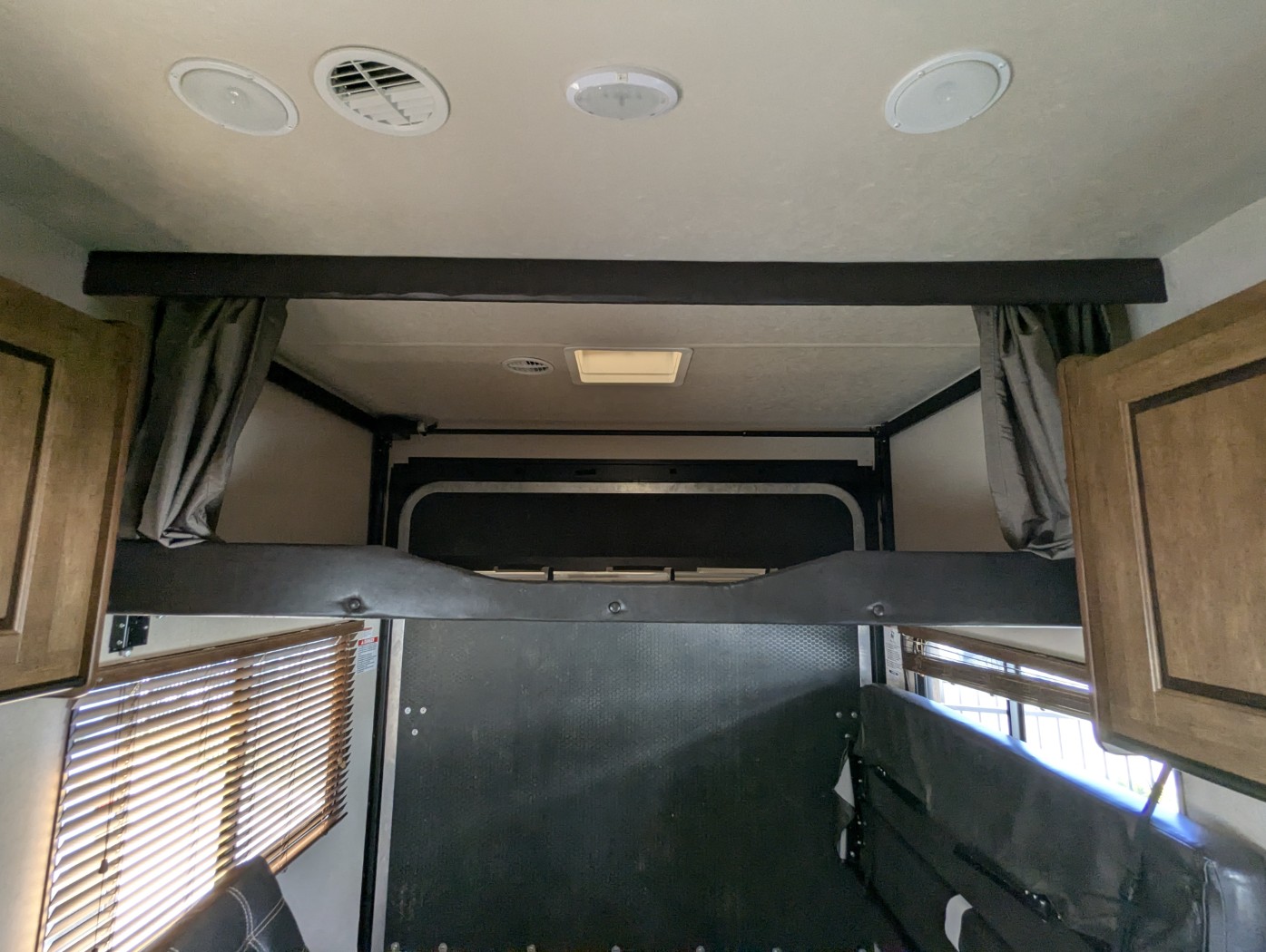 2018 Forest River Salem Cruise Lite West 251SSXL - Image 25