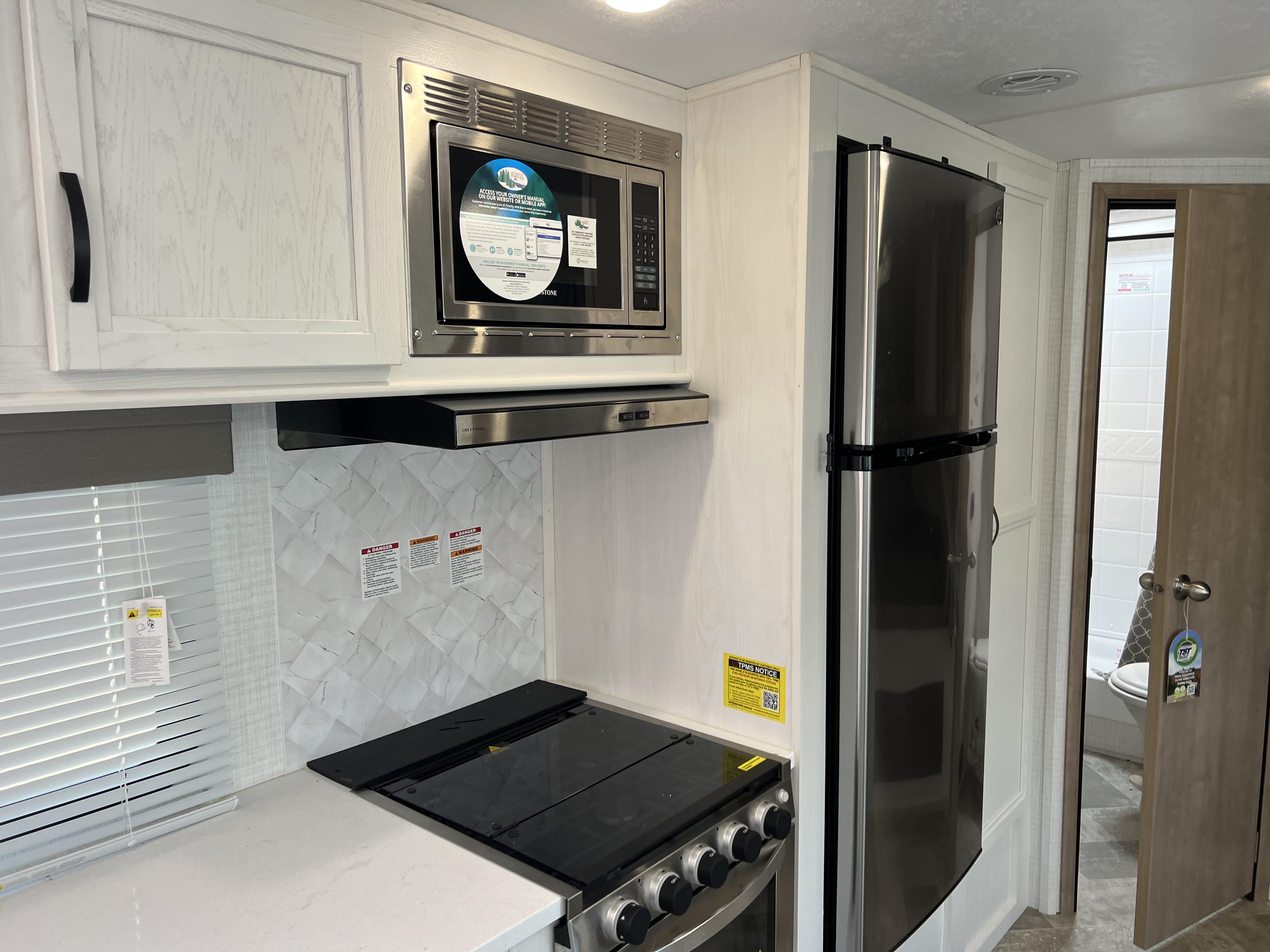 2023 PALOMINO SOLAIRE 294BHS - Image 15