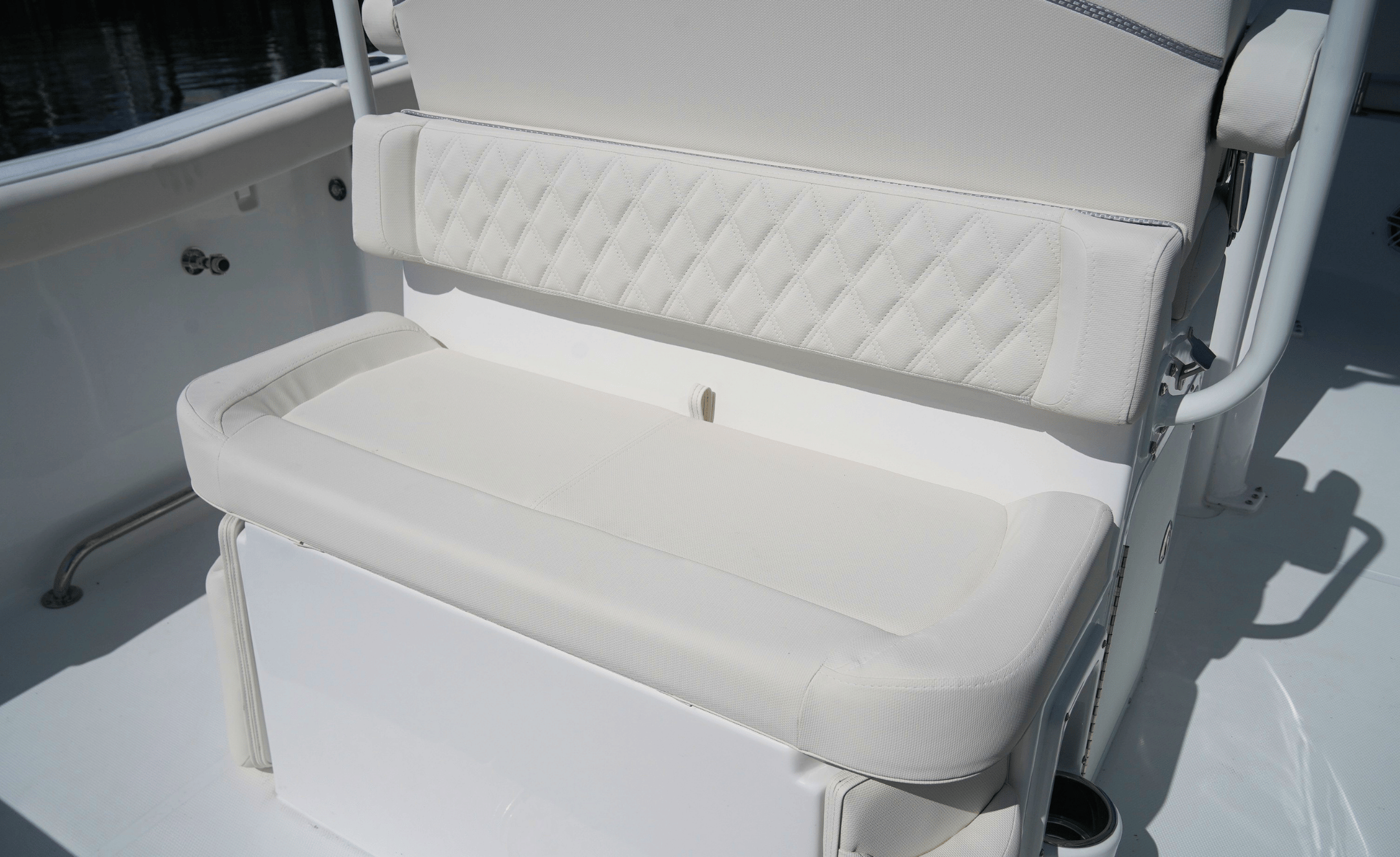 2027 SEA HUNT ULTRA 255SE - Image 25
