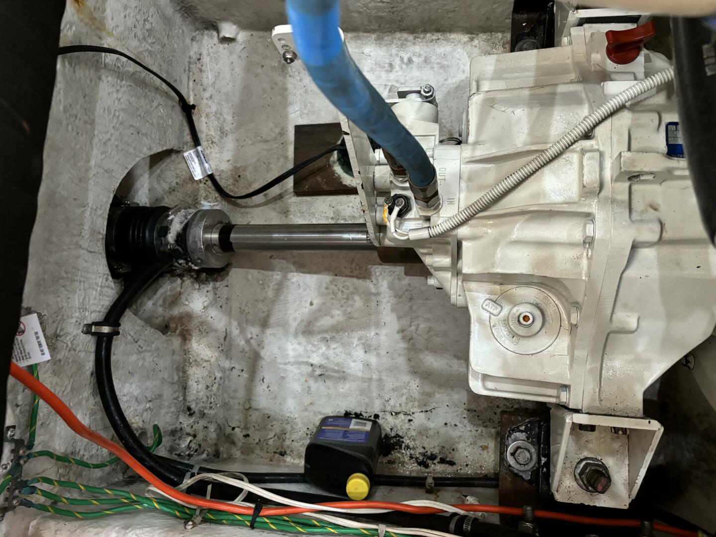 2000 Bayliner 3788 Command Bridge - Image 31