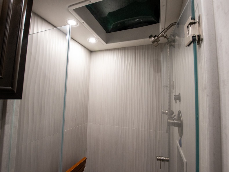 2022 Entegra Coach Anthem 44Z - Image 19